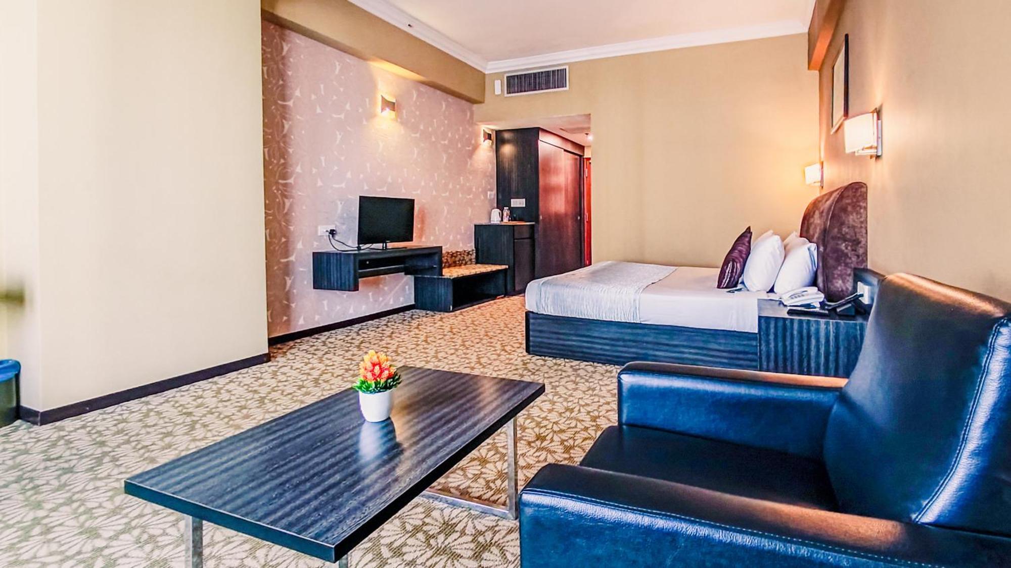 New York Hotel Johor Bahru Eksteriør billede